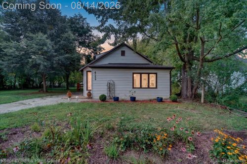 6089 Hardy Ave, East Lansing, MI, 48823-1518 | Card Image