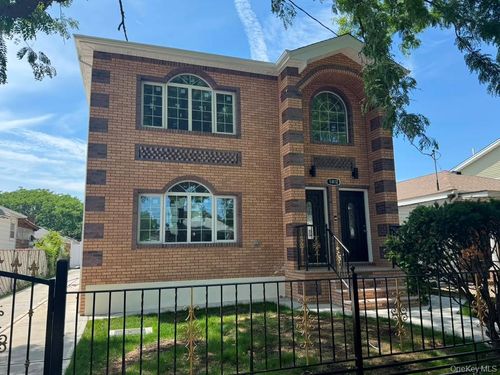 18112 145th Ave, Springfield Gardens, NY, 11413-3303 | Card Image