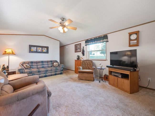 Living Room | Image 12