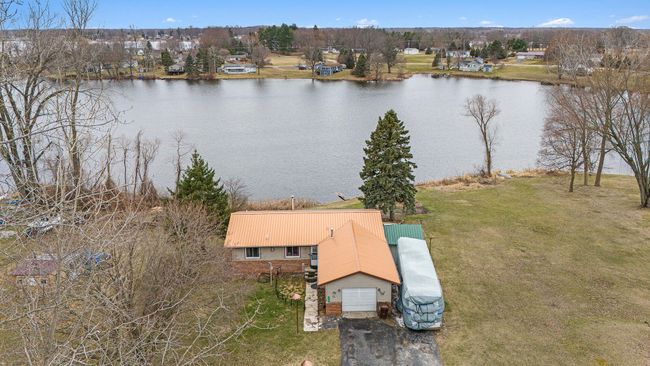 3919 E Shore Dr, House other with 4 bedrooms, 2 bathrooms and null parking in Stanton MI | Image 5