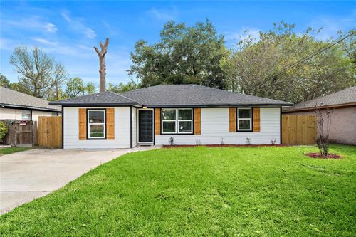 6210 Rolland St, Houston, TX, 77091-3816 | Card Image