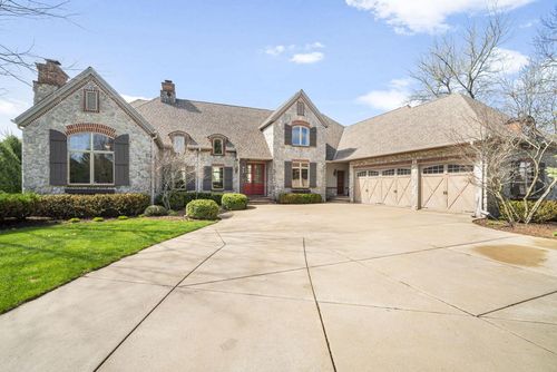 121 Legend Way Way, Wales, WI, 53183 | Card Image