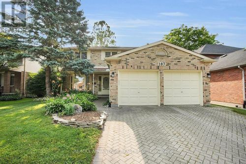 187 Chalfont Cres, London, ON, N6H4X9 | Card Image