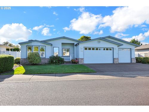 2488 Northampton, Eugene, OR, 97404-3829 | Card Image
