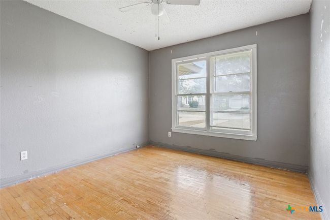 1806 S 37 Th St, House other with 4 bedrooms, 2 bathrooms and null parking in Temple TX | Image 17