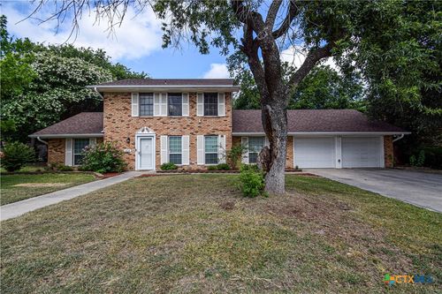 304 Cottonwood Dr, Harker Heights, TX, 76548-1738 | Card Image