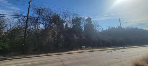 1602 N Houston School Rd, Lancaster, TX, 75134-2804 | Card Image