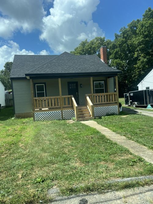 122 Saint Clair St, Versailles, KY, 40383-1332 | Card Image