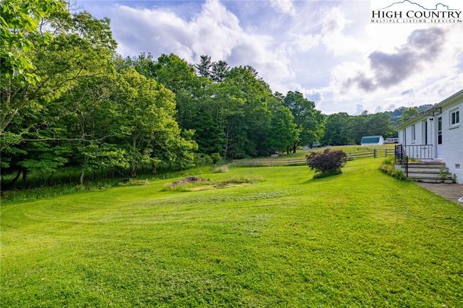 201 W Laurel Knob Rd, House other with 2 bedrooms, 1 bathrooms and null parking in Todd NC | Image 30
