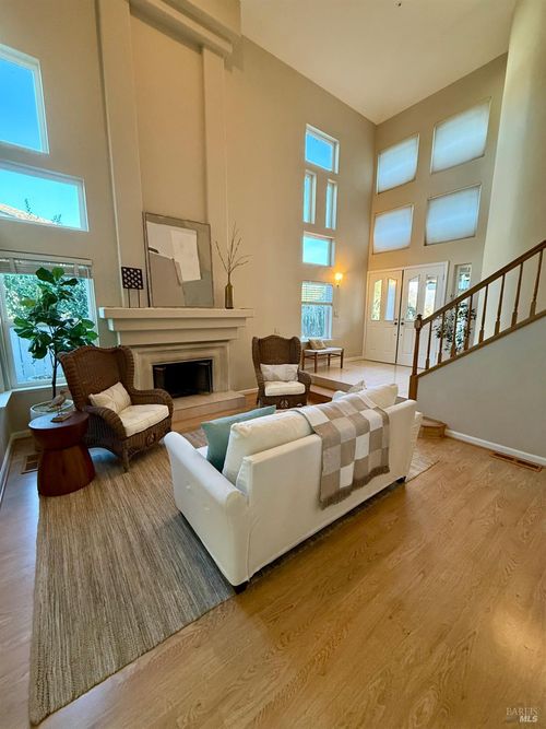 45 Cove Ct, Napa, CA, 94559-4813 | Card Image