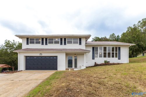 2122 Winchester Rd Nw, Huntsville, AL, 35810-1643 | Card Image