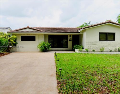 5301 Pierce St, Hollywood, FL, 33021-5733 | Card Image