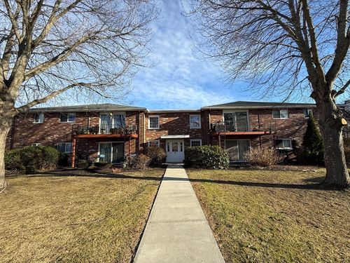 apt-4-99 Fountain Ln, Weymouth, MA, 02190-2106 | Card Image
