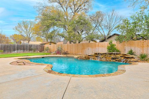 504 Ridgecrest Rd, Georgetown, TX, 78628-3021 | Card Image