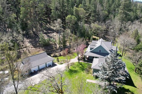 71 Yale Creek Rd, Jacksonville, OR, 97530-9341 | Card Image