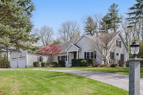 2 Louis Dr, Brookline, NH, 03033-2532 | Card Image