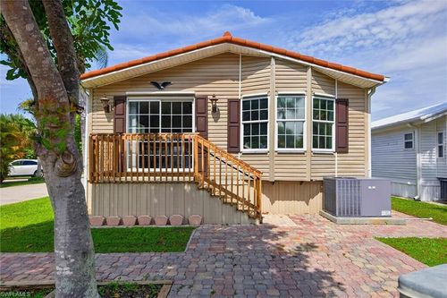 10753 Yellow Rail Cir, ESTERO, FL, 33928-2410 | Card Image