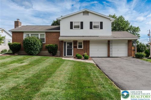 1139 Lynnhurst Cir, Bethlehem, PA, 18017-3937 | Card Image