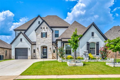 2806 Garrett Dr, Highland Village, TX, 75077-7924 | Card Image