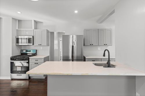 1-228 Cooke St, Waterbury, CT, 06710-1916 | Card Image