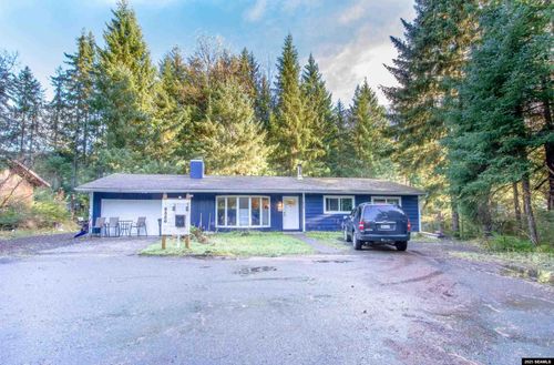 8350 River Pl, Juneau, AK, 99801-9264 | Card Image