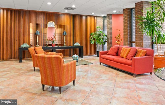 APT-401 - 7 Slade Ave, Condo with 3 bedrooms, 2 bathrooms and null parking in Baltimore MD | Image 39