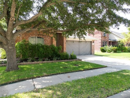 929 Warbler, Aubrey, TX, 76227-7551 | Card Image