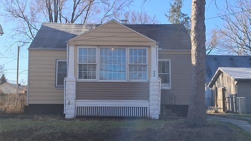 212 W Division St, Bloomington, IL, 61701-1604 | Card Image