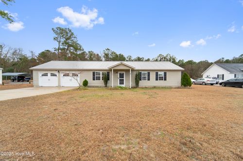 282 Faison W Mcgowan Rd, Kenansville, NC, 28349-8949 | Card Image