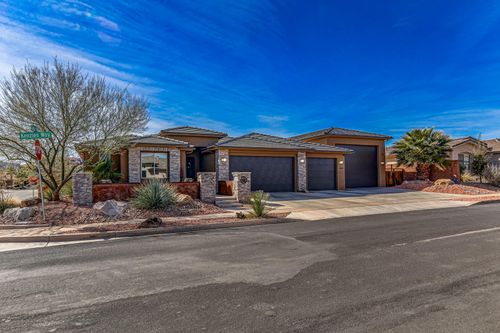2823 N Kenzies Way, Santa Clara, UT, 84765-5745 | Card Image