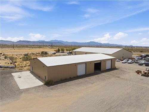1125 N Lowell Road, Golden Valley, AZ, 86413 | Card Image