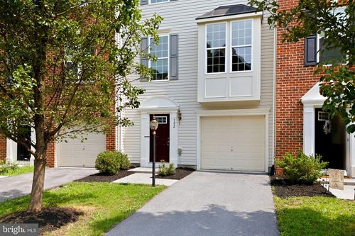 102 Argyle Ct, STEPHENSON, VA, 22656-1878 | Card Image