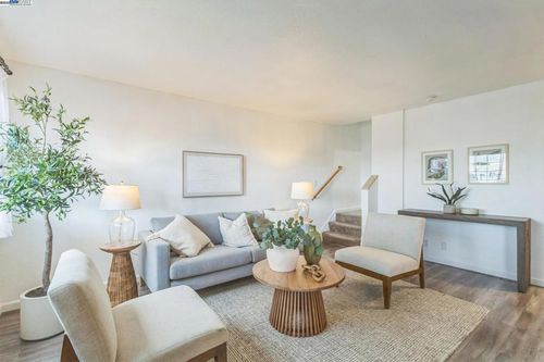 apt-5-700 Fargo Ave, San Leandro, CA, 94579-2163 | Card Image