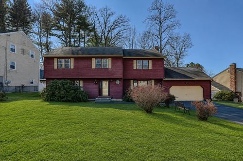 21 Clearview Dr, Nashua, NH, 03062-2528 | Card Image