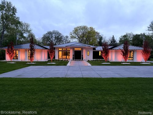 4144 Rouge Circle Dr, Troy, MI, 48098-5903 | Card Image