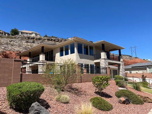 232 S Acantilado Cir, St George, UT, 84790-8396 | Card Image