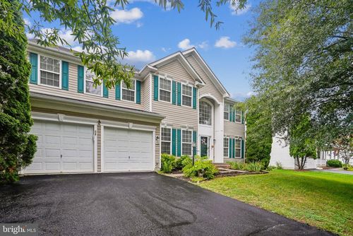 952 Devonshire Cir, PURCELLVILLE, VA, 20132-7210 | Card Image