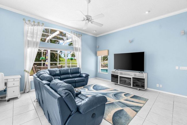 5946 Bay Hill Cir, House other with 4 bedrooms, 2 bathrooms and null parking in Lake Worth FL | Image 19