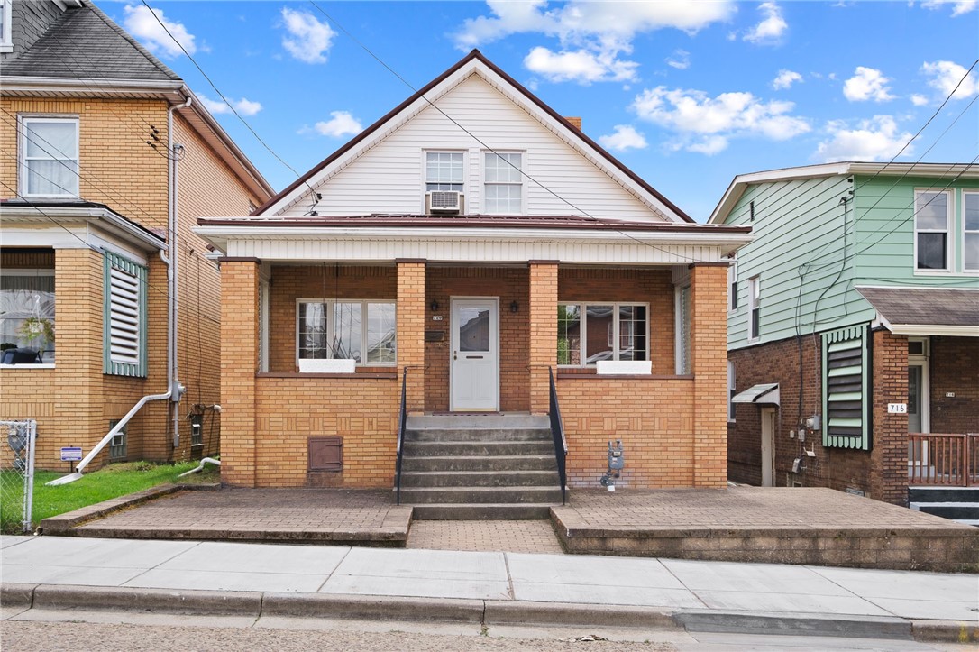 18th St, Ambridge, PA 15003
