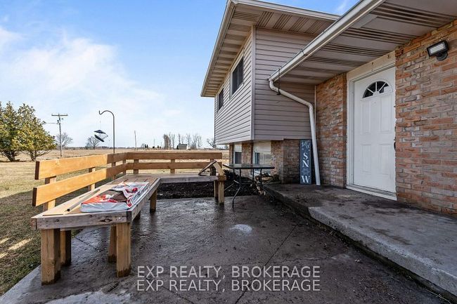 701 Highway 95 N/A, House other with 3 bedrooms, 2 bathrooms and 8 parking in Frontenac Islands ON | Image 4
