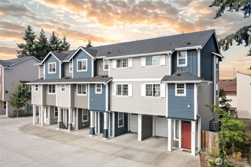 unit-c11-334 9th Ave Se, Puyallup, WA, 98372-3505 | Card Image