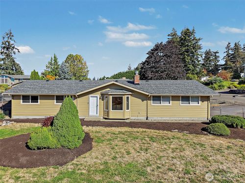 4324 108th Ave E, Edgewood, WA, 98372-2217 | Card Image