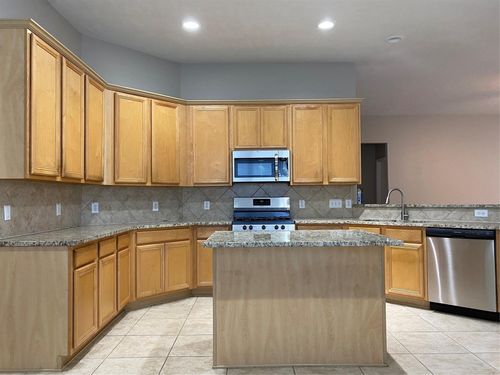 18215 Linden Forest Ln, Katy, TX, 77449-1519 | Card Image