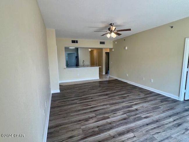 UNIT-300 - 3300 Highway 98, Condo with 3 bedrooms, 3 bathrooms and null parking in Mexico Beach FL | Image 10
