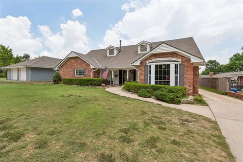 3304 Windsor Ter, Oklahoma City, OK, 73122-1360 | Card Image