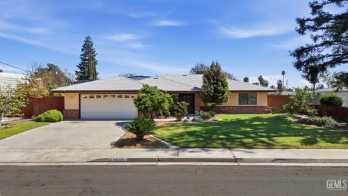 5984 Oakhaven Street, Bakersfield, CA, 93308 | Card Image
