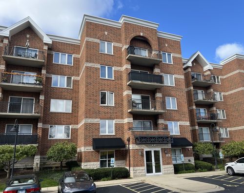 unit-503-3451 N Carriageway Dr, Arlington Heights, IL, 60004-1537 | Card Image