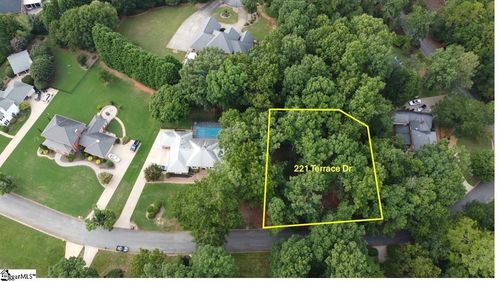 221 Terrace Dr, Anderson, SC, 29621-1965 | Card Image