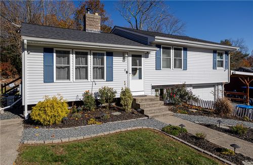 51 Orchard St, North Smithfield, RI, 02896-7617 | Card Image
