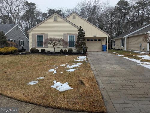 25 Scarborough Way, Southampton, NJ, 08088-1121 | Card Image